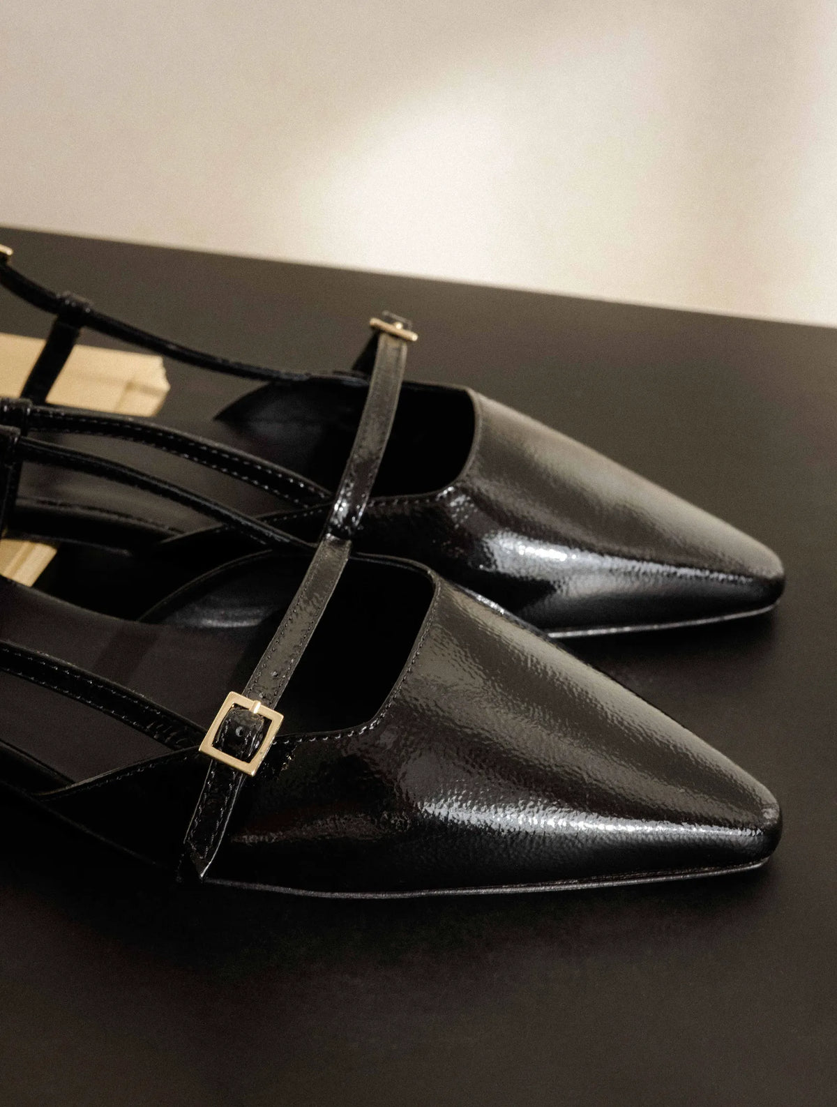 Vinyl Black