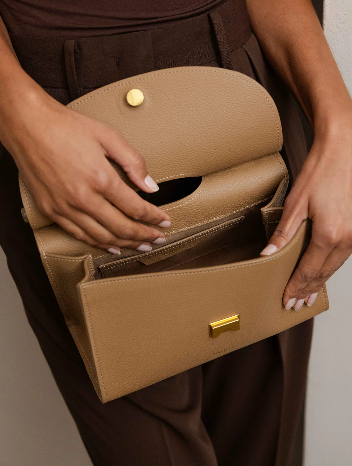 Taupe