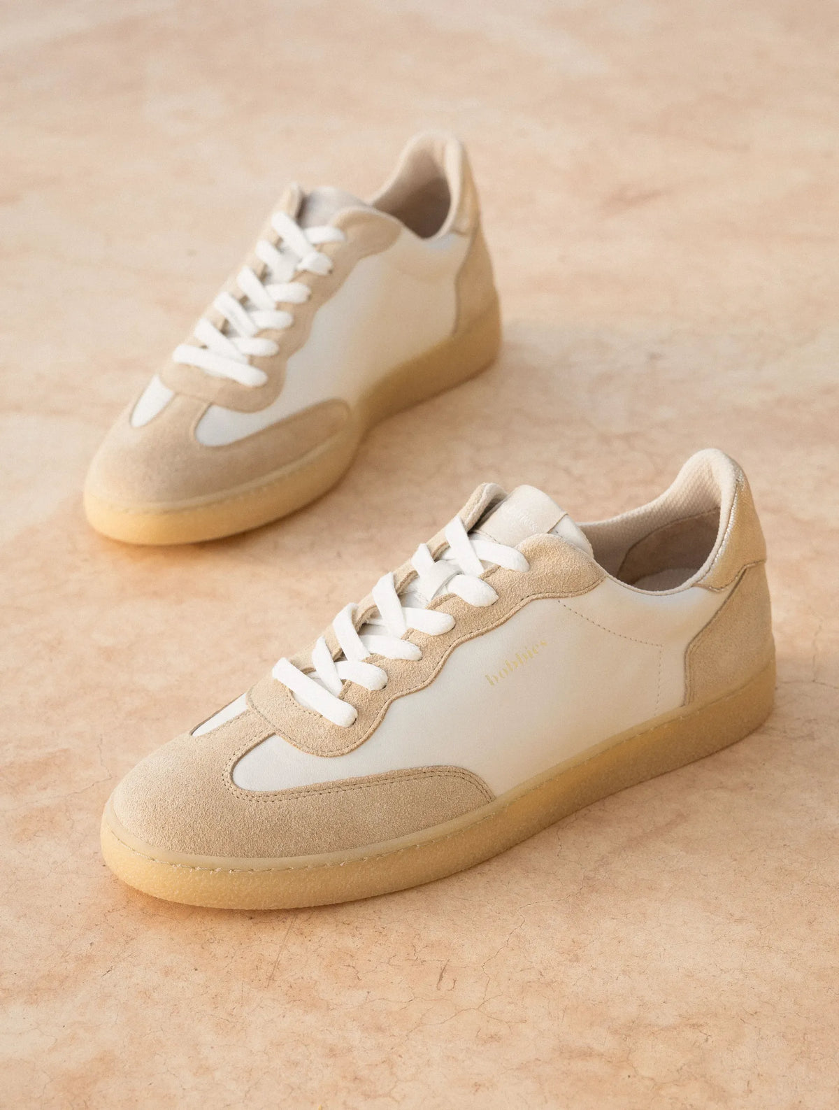 Off-White & Iridescent Champagne