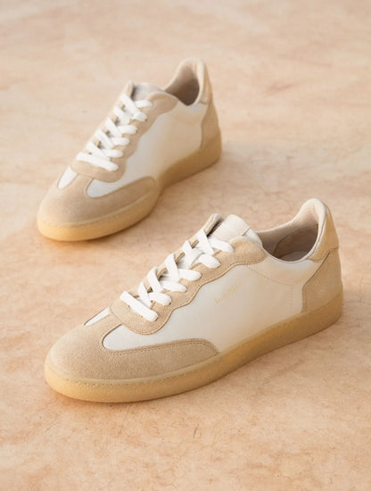 Off-White & Iridescent Champagne