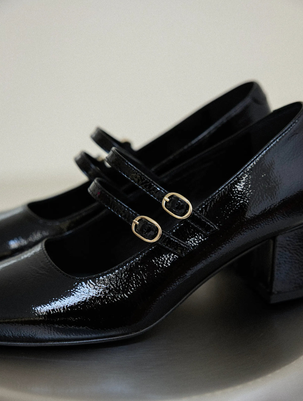 Vinyl Black