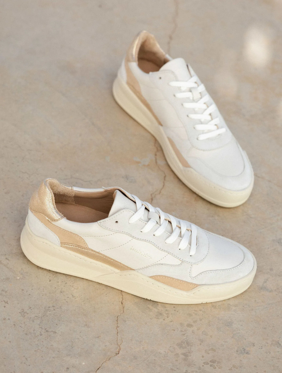 Off-White - Champagne - Beige