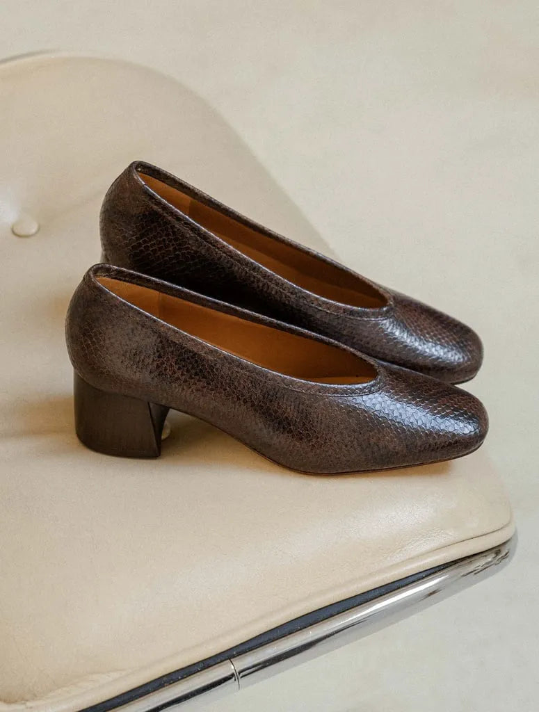 Cobra Brown