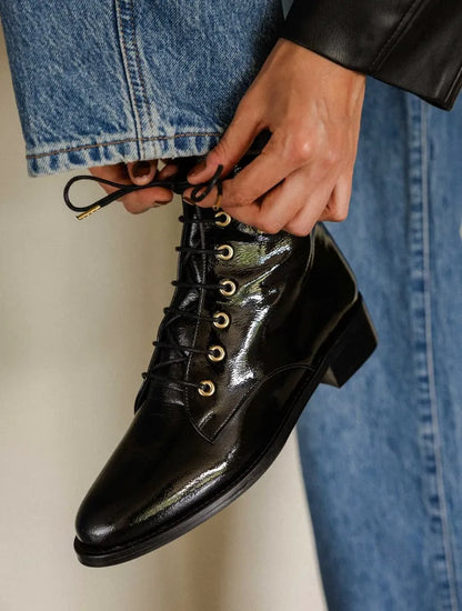Vinyl Black
