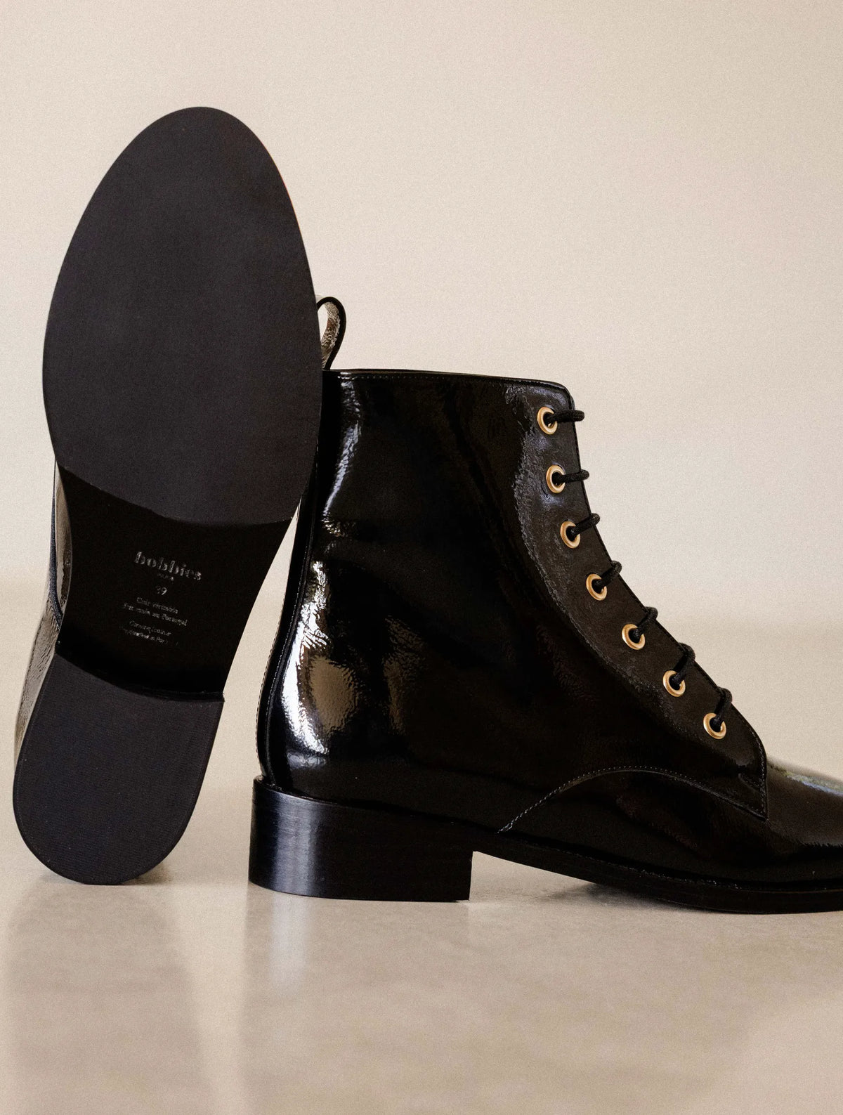 Vinyl Black