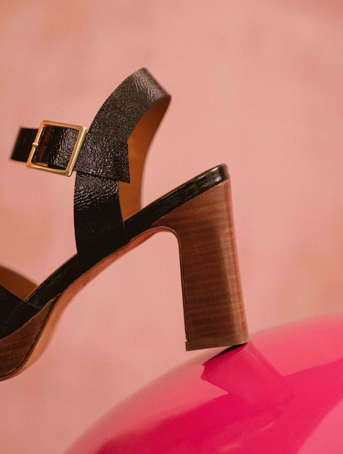 Vinyl Black