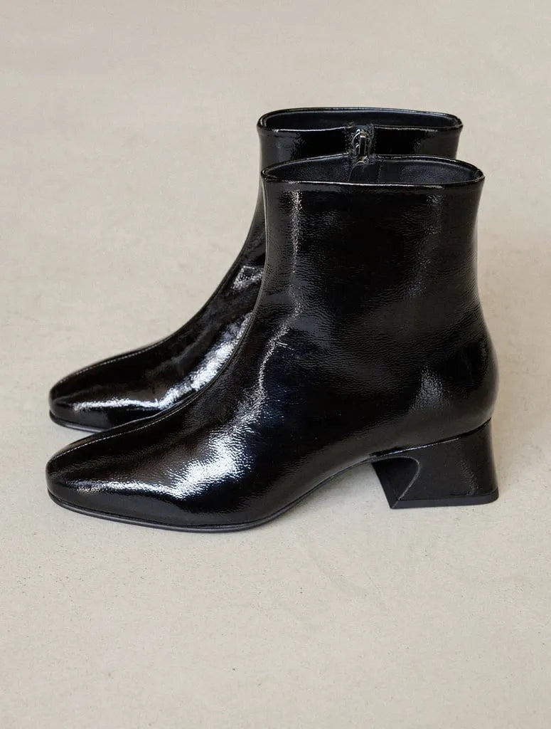 Vinyl Black