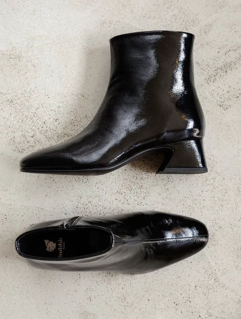 Vinyl Black