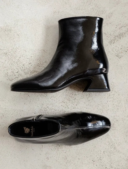 Vinyl Black