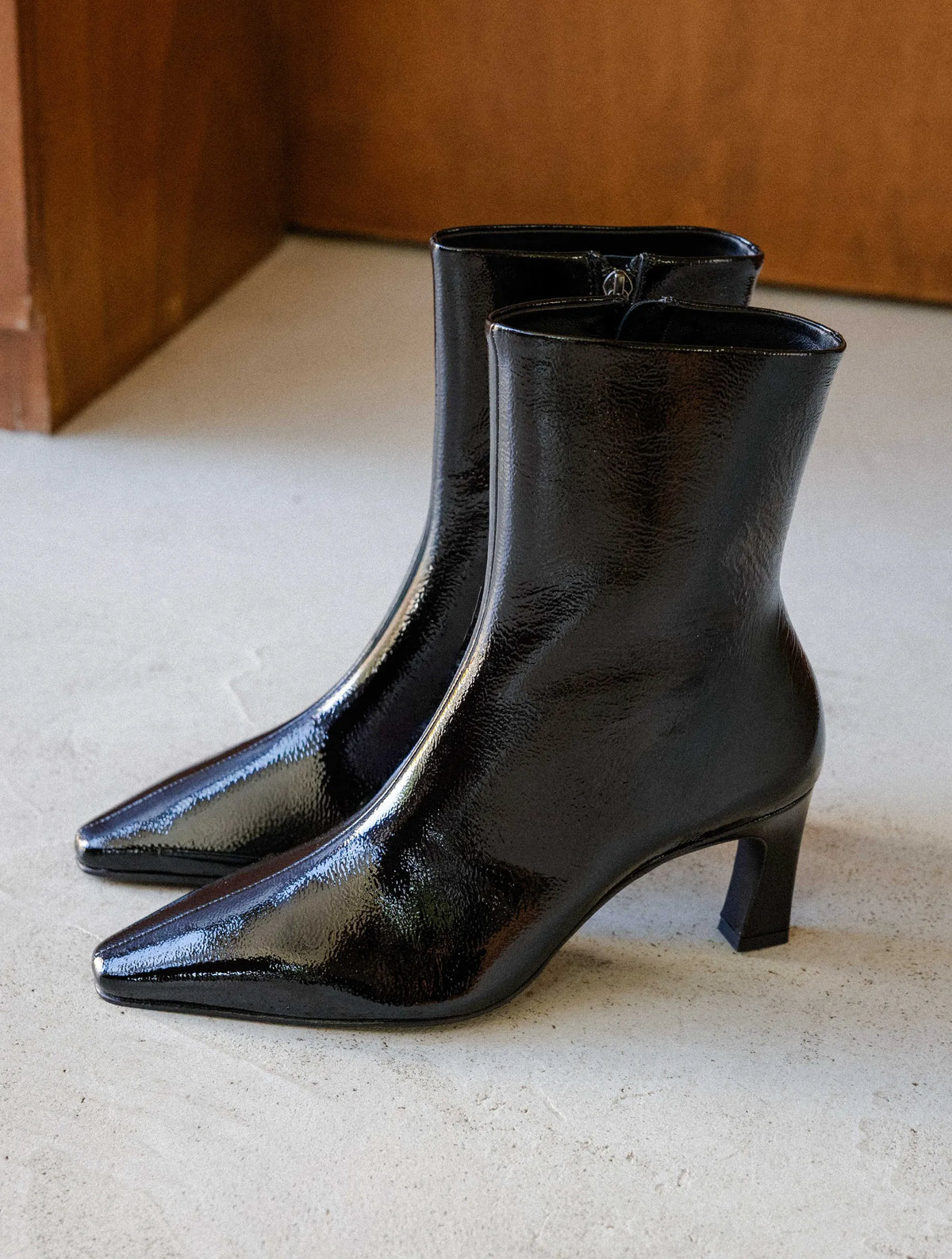 Vinyl Black