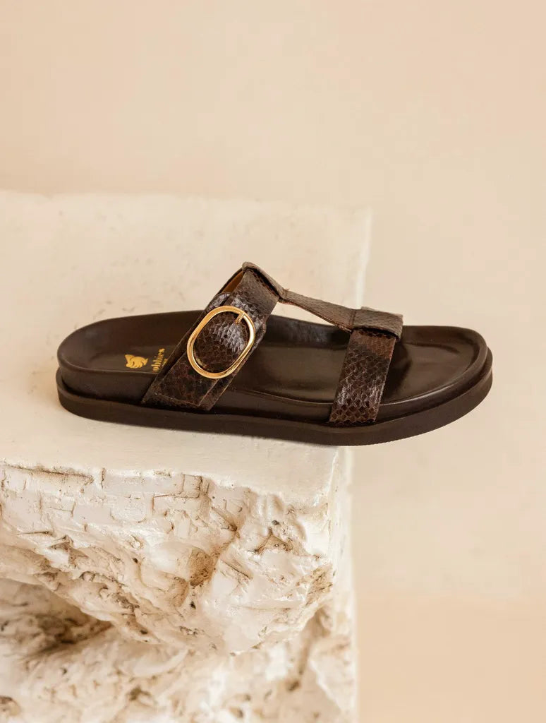 Cobra Brown