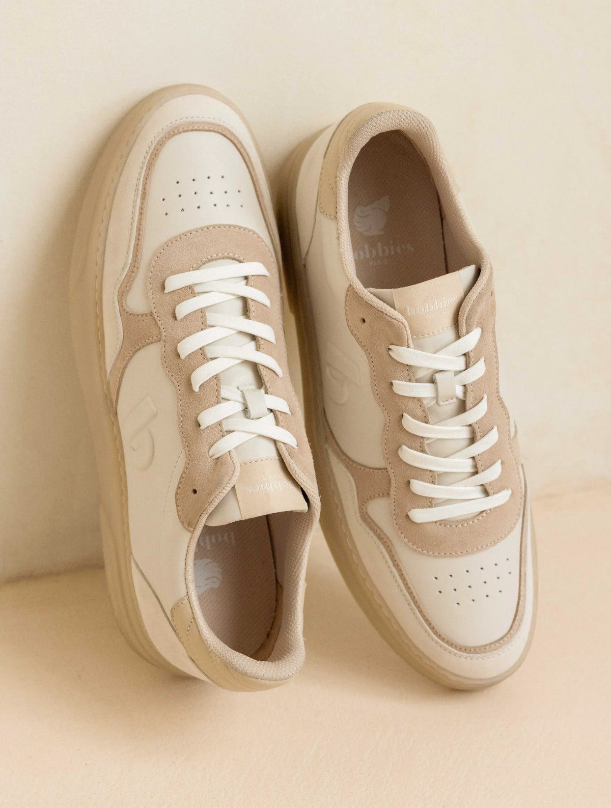 Off-White & Papyrus