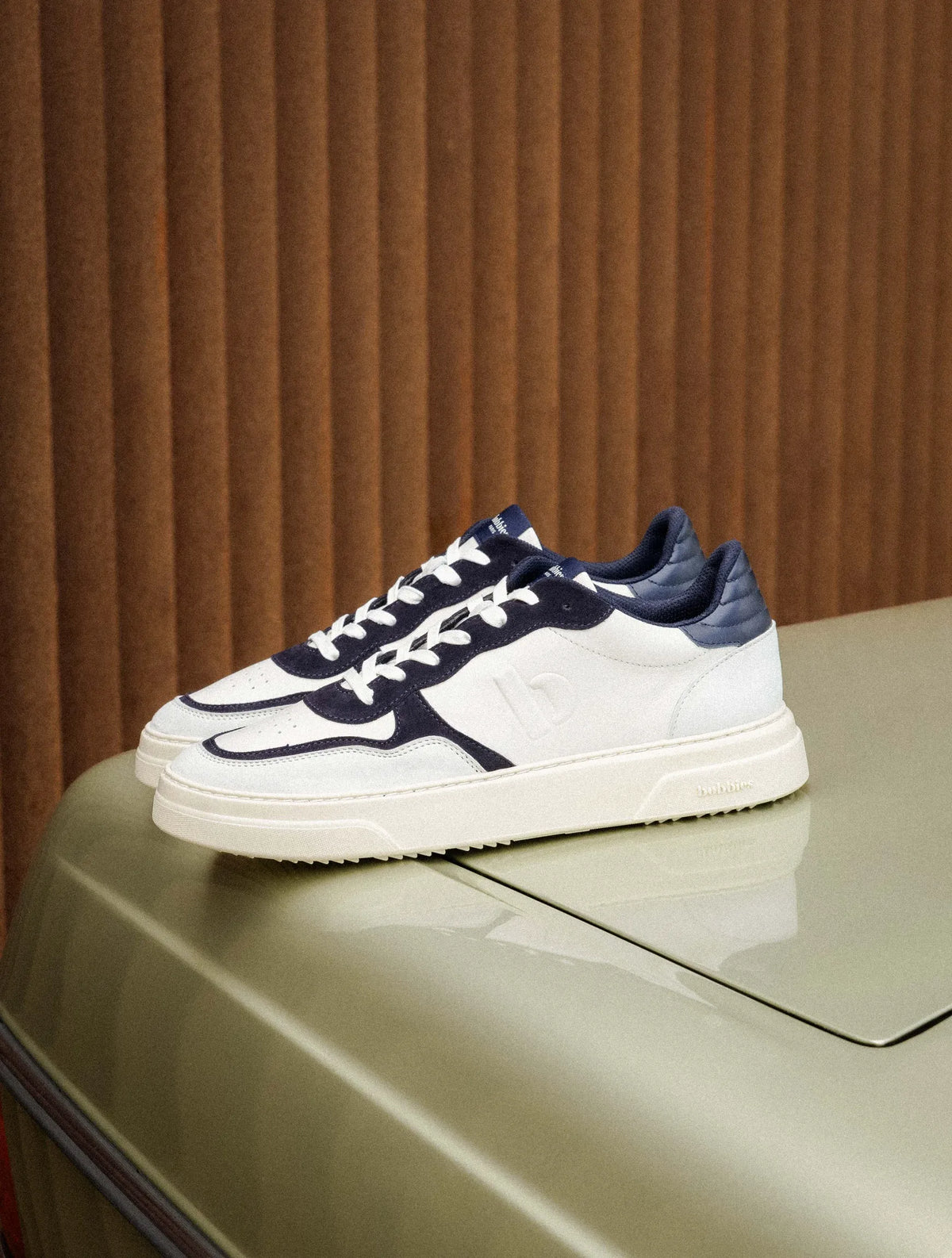 Off-White & Navy
