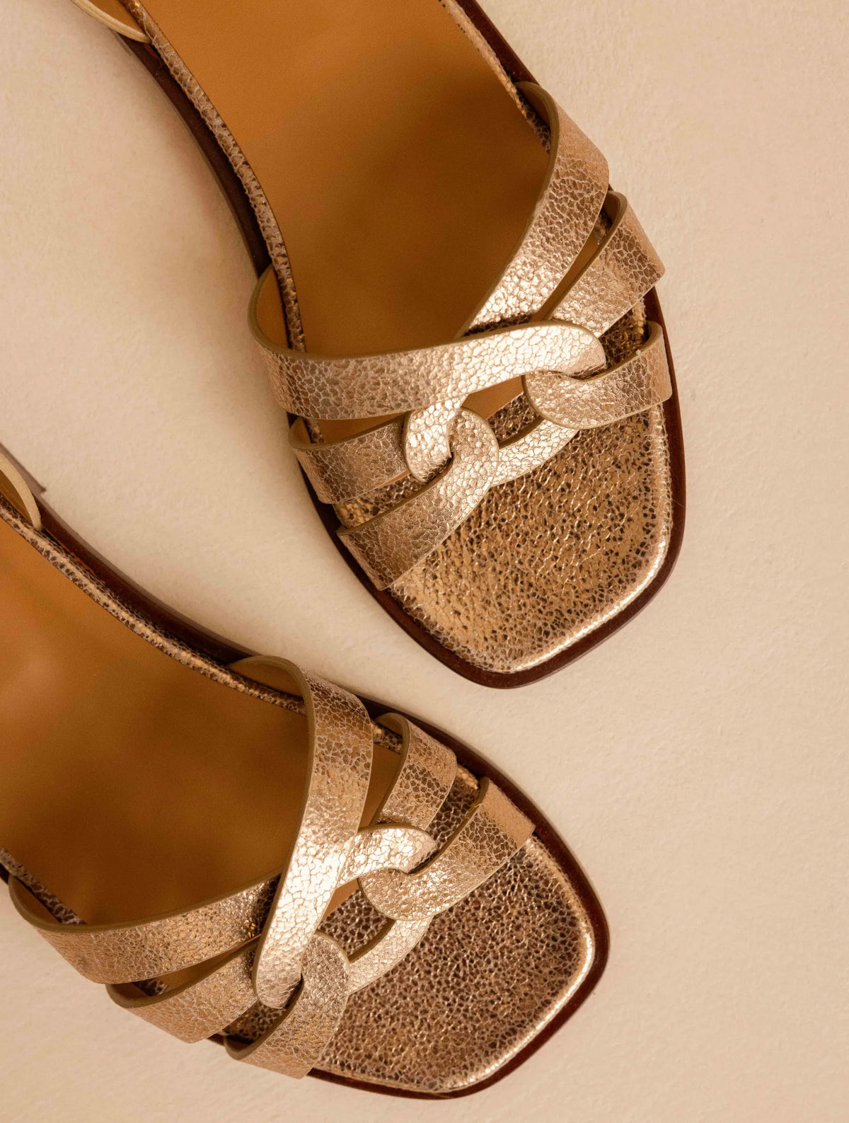 Sepia Gold