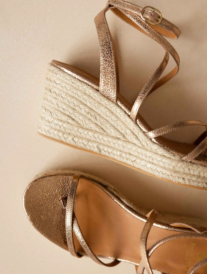 Sepia Gold