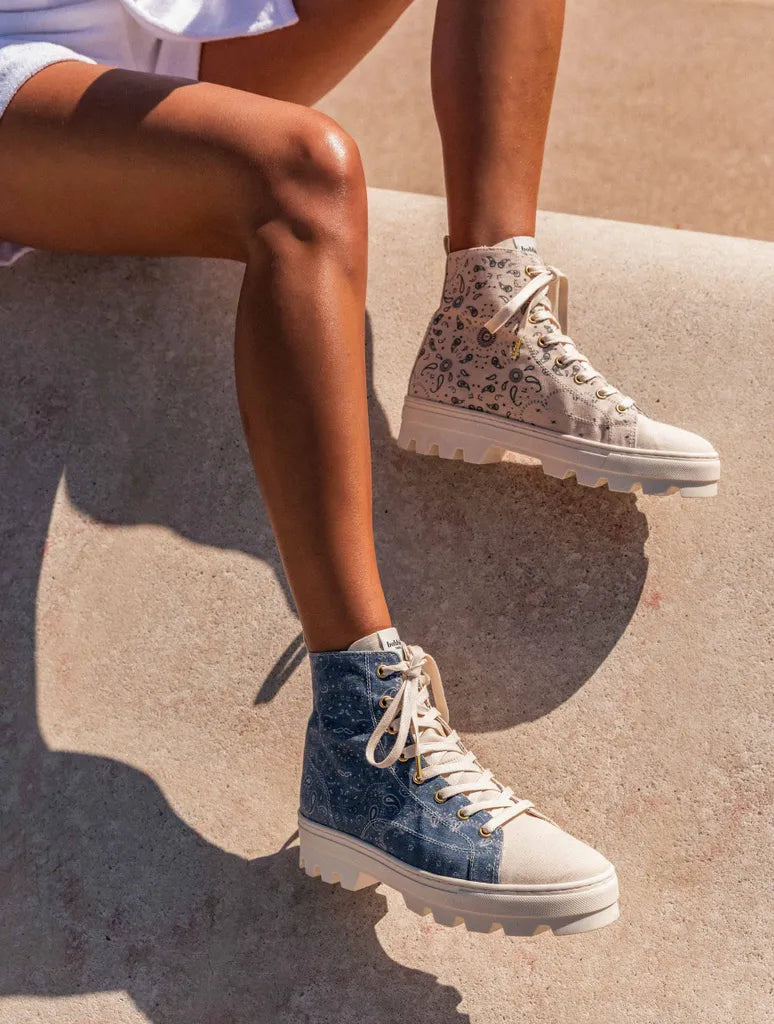 California Blue & Cream