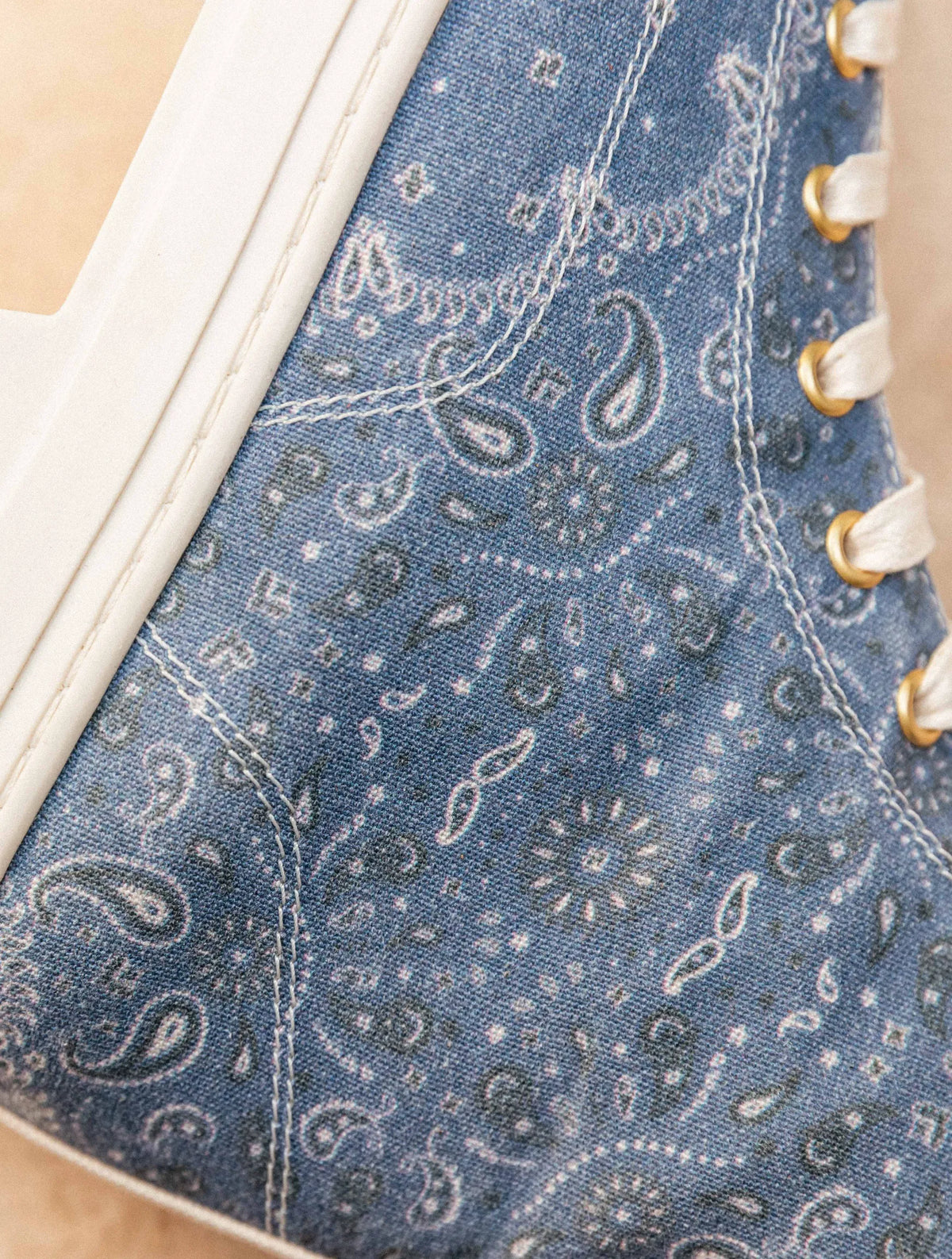 California Blue & Cream