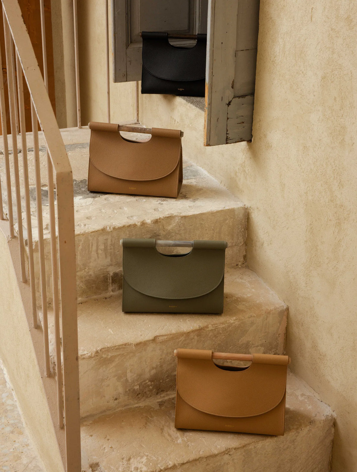 Taupe