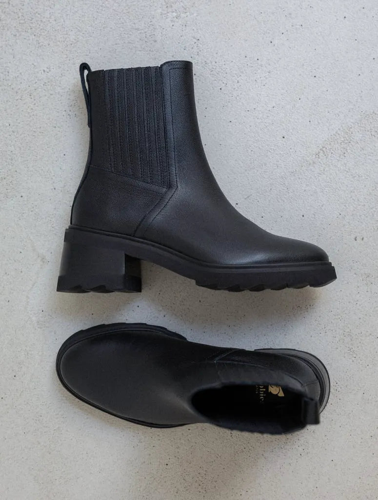 Ikra Black