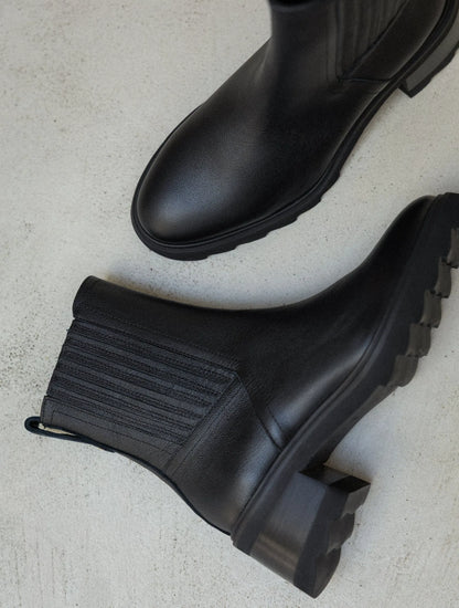 Ikra Black
