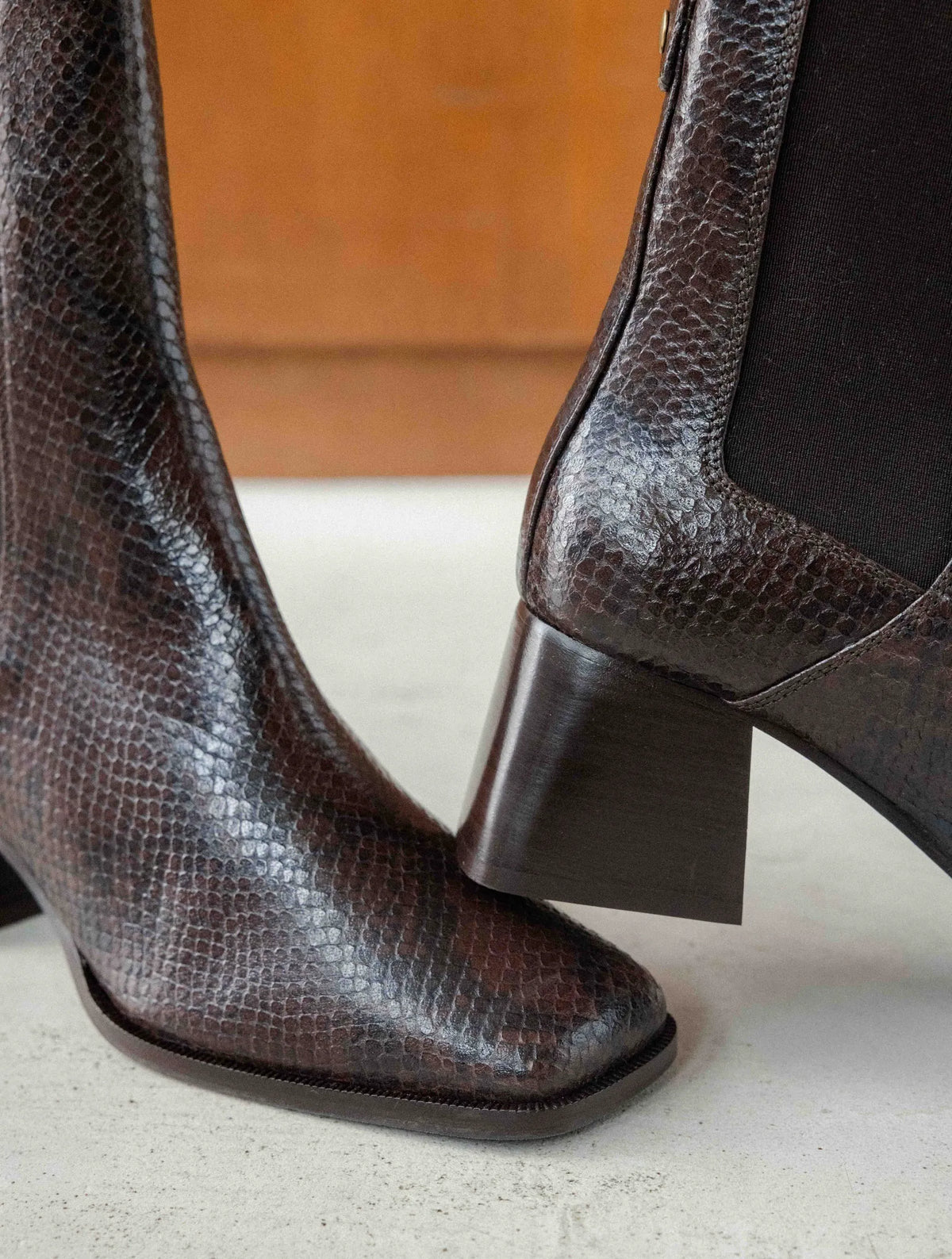 Cobra Brown