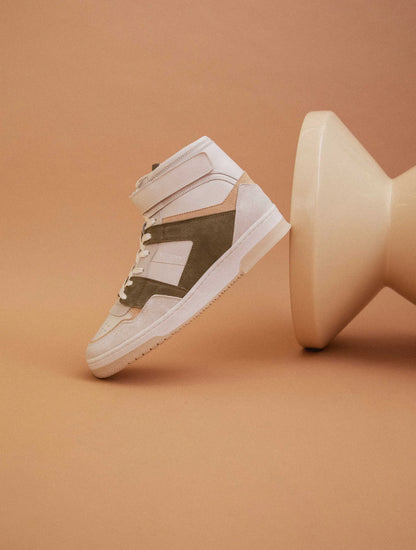 Off-White & Karri Green