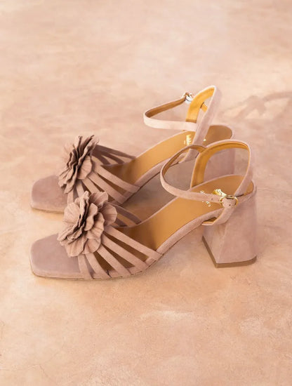 Nude Blush