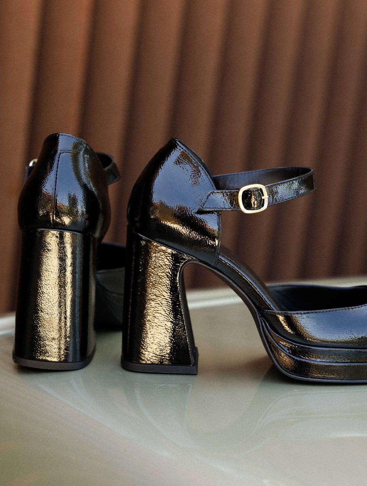 Vinyl Black