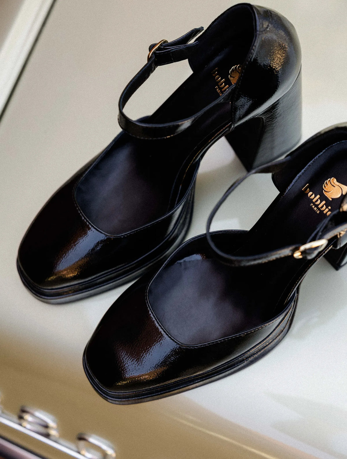 Vinyl Black