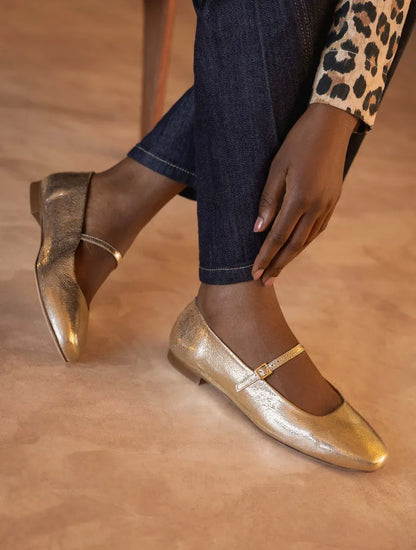 Champagne Gold