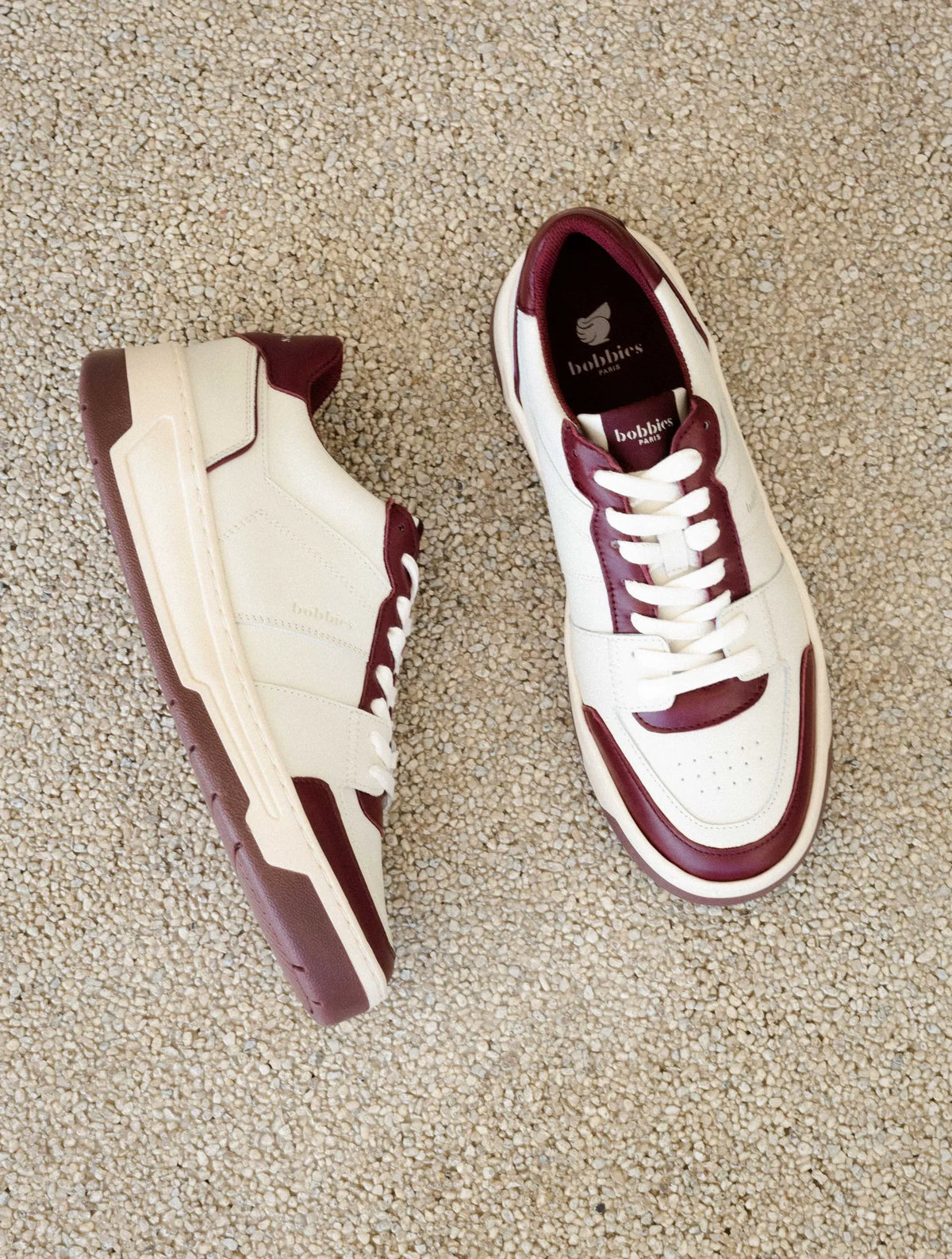 Off-White & Garnet