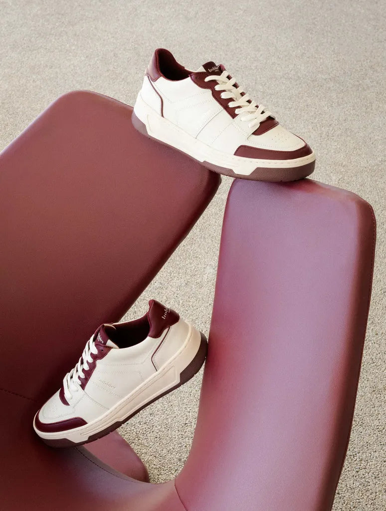 Off-White & Garnet