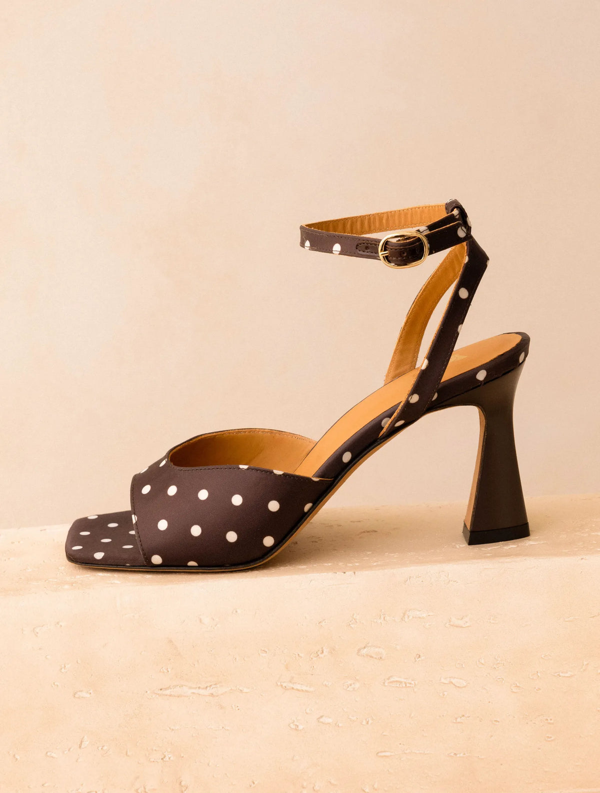 Mocha Dots