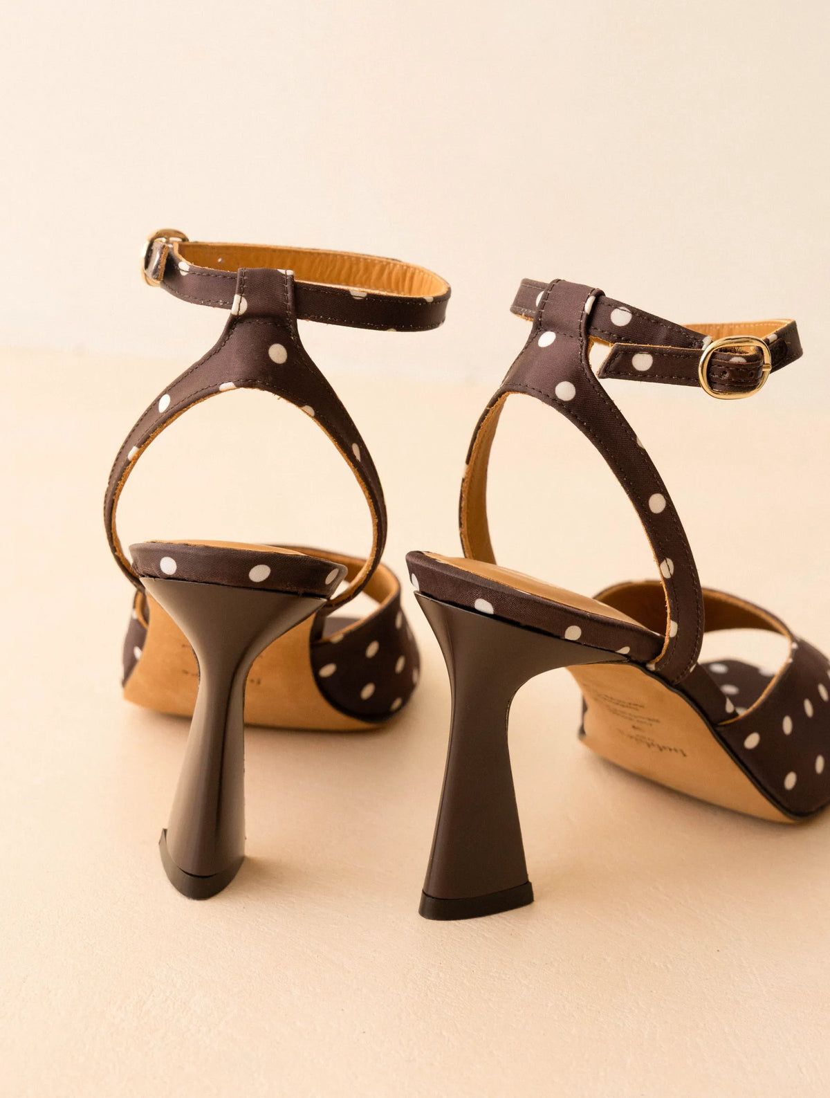 Mocha Dots