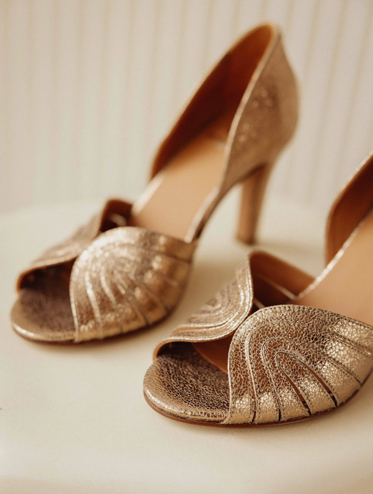 Sepia Gold