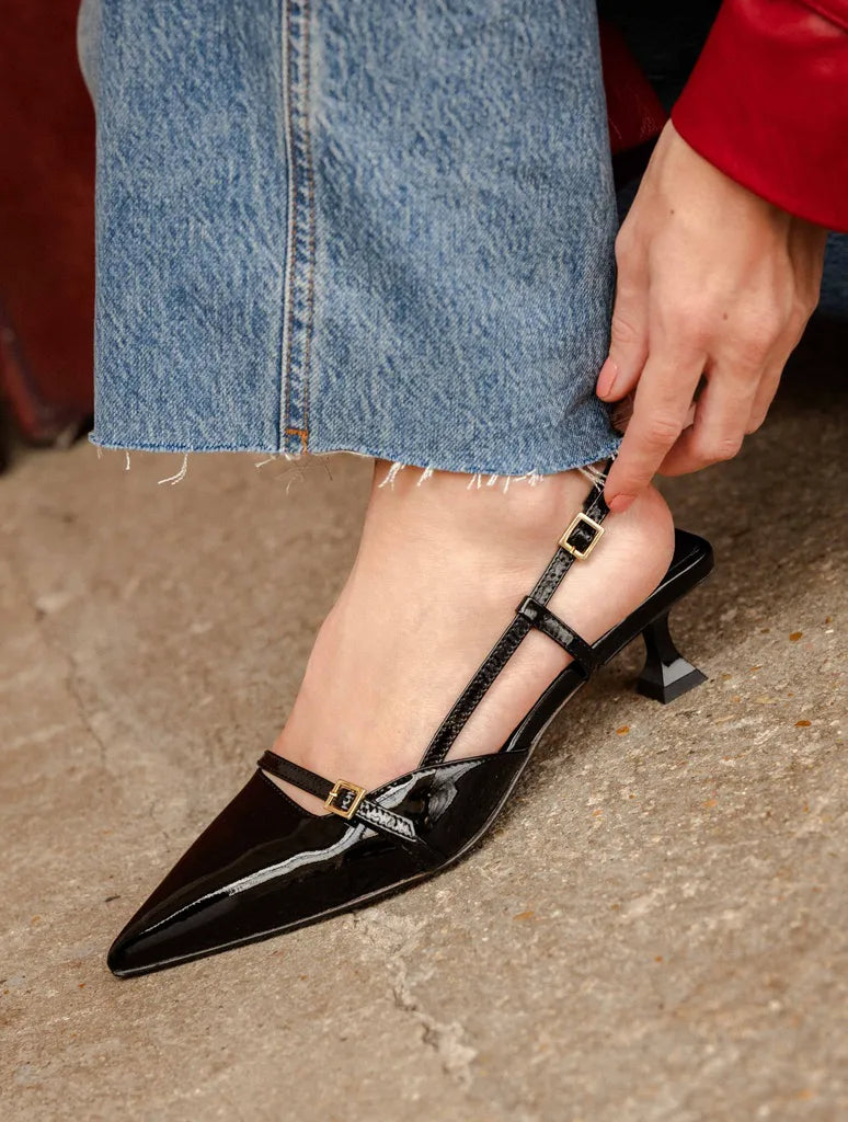 Lacquered Black