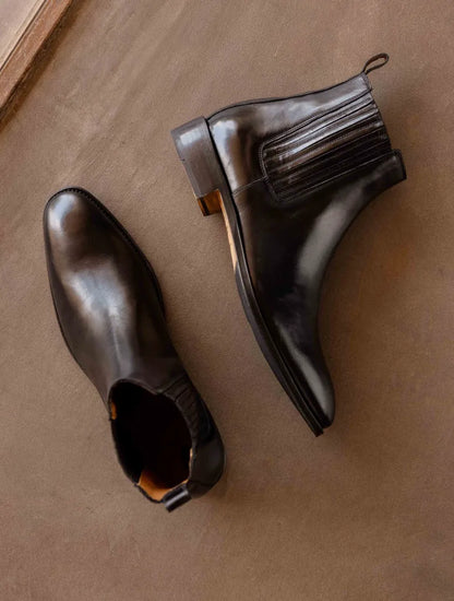 Tuxedo Black