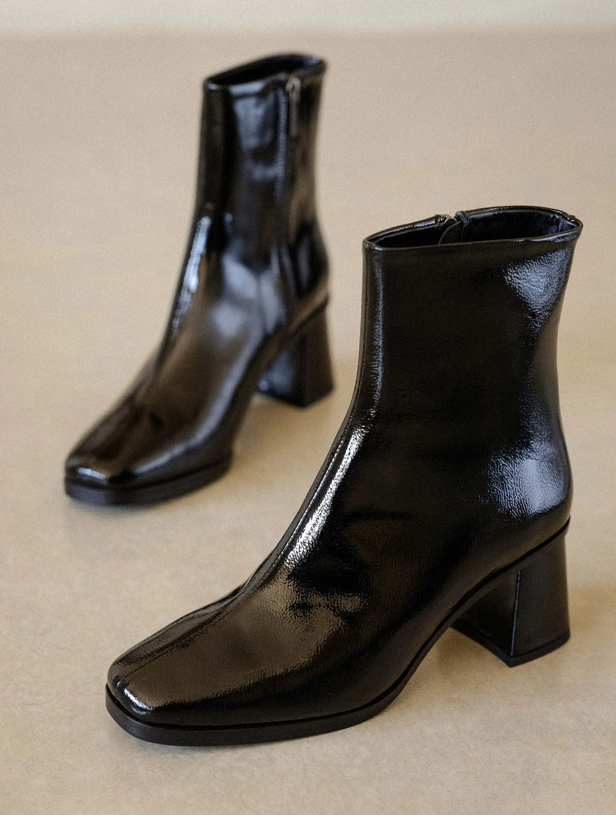 Vinyl Black