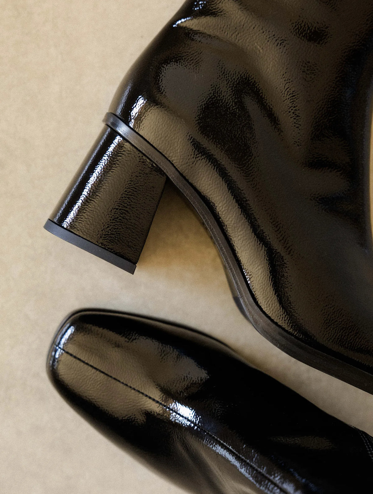 Vinyl Black