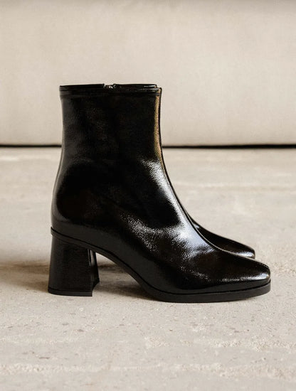 Vinyl Black