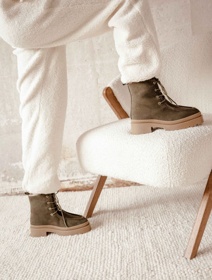 Ash Khaki