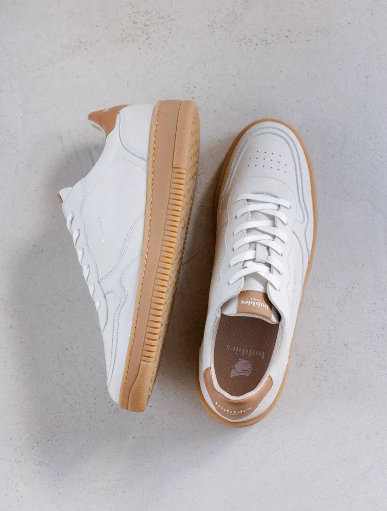Off-White & Hazelnut