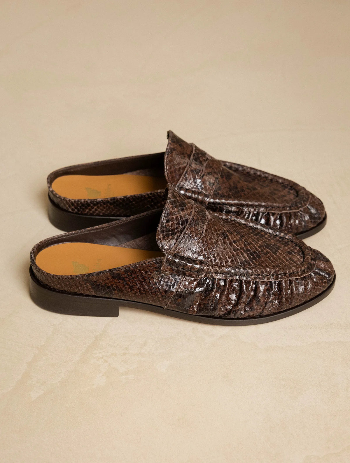 Cobra Brown
