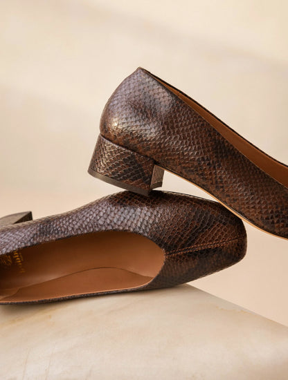 Cobra Brown