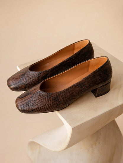 Cobra Brown