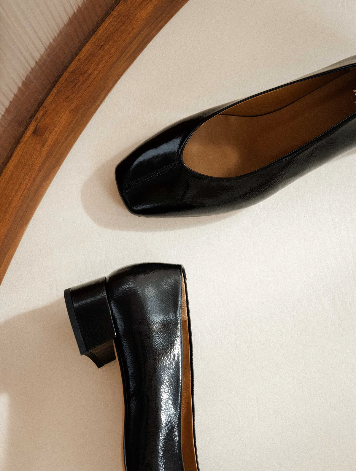 Vinyl Black
